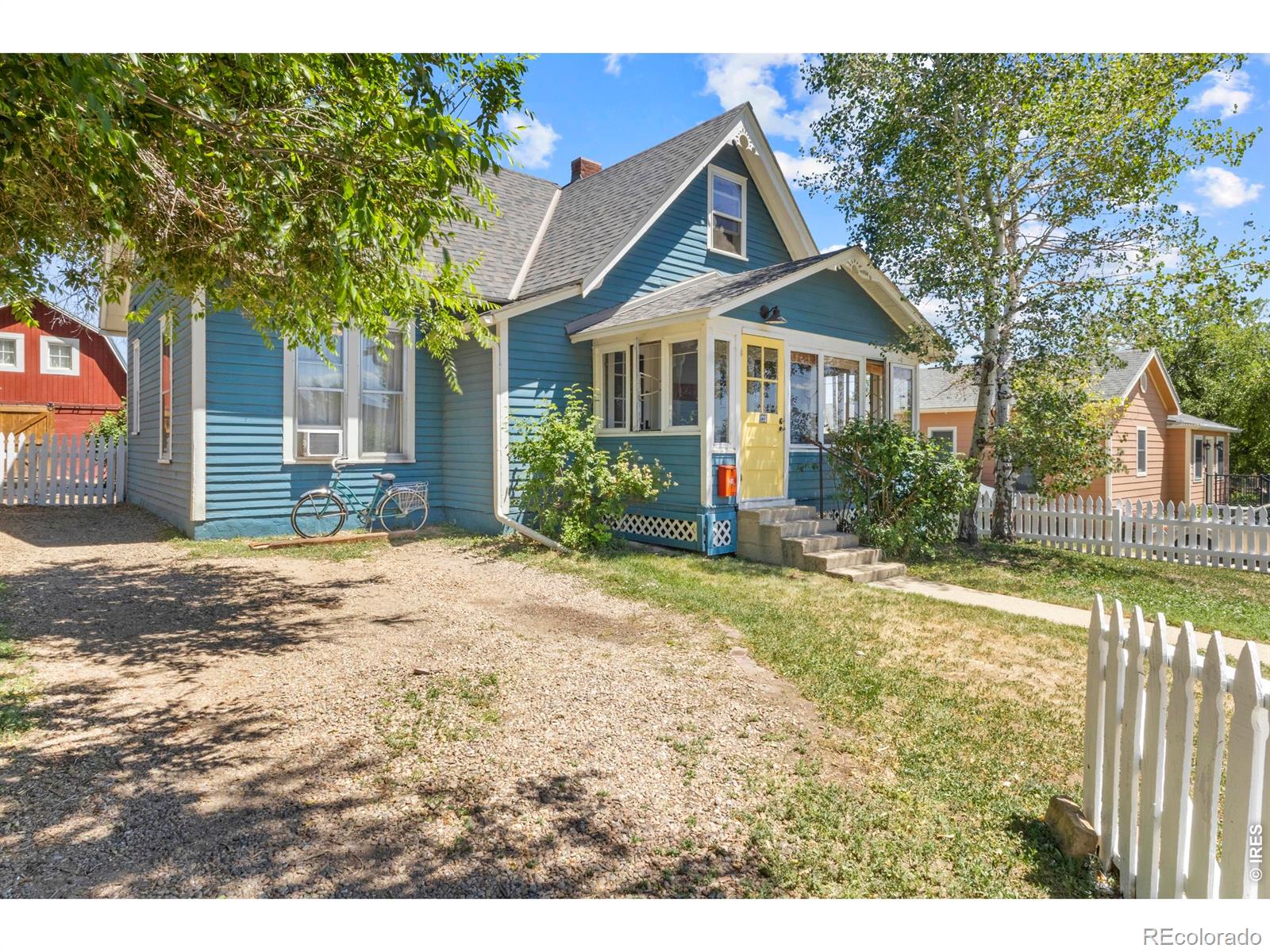 128 Bowen Street
