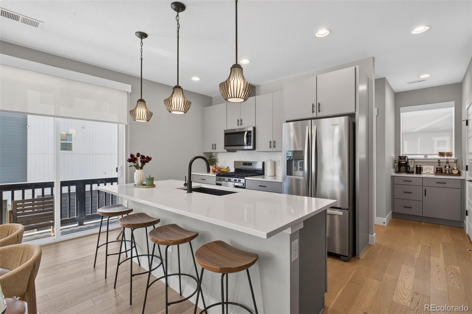 2758 W 167th Place