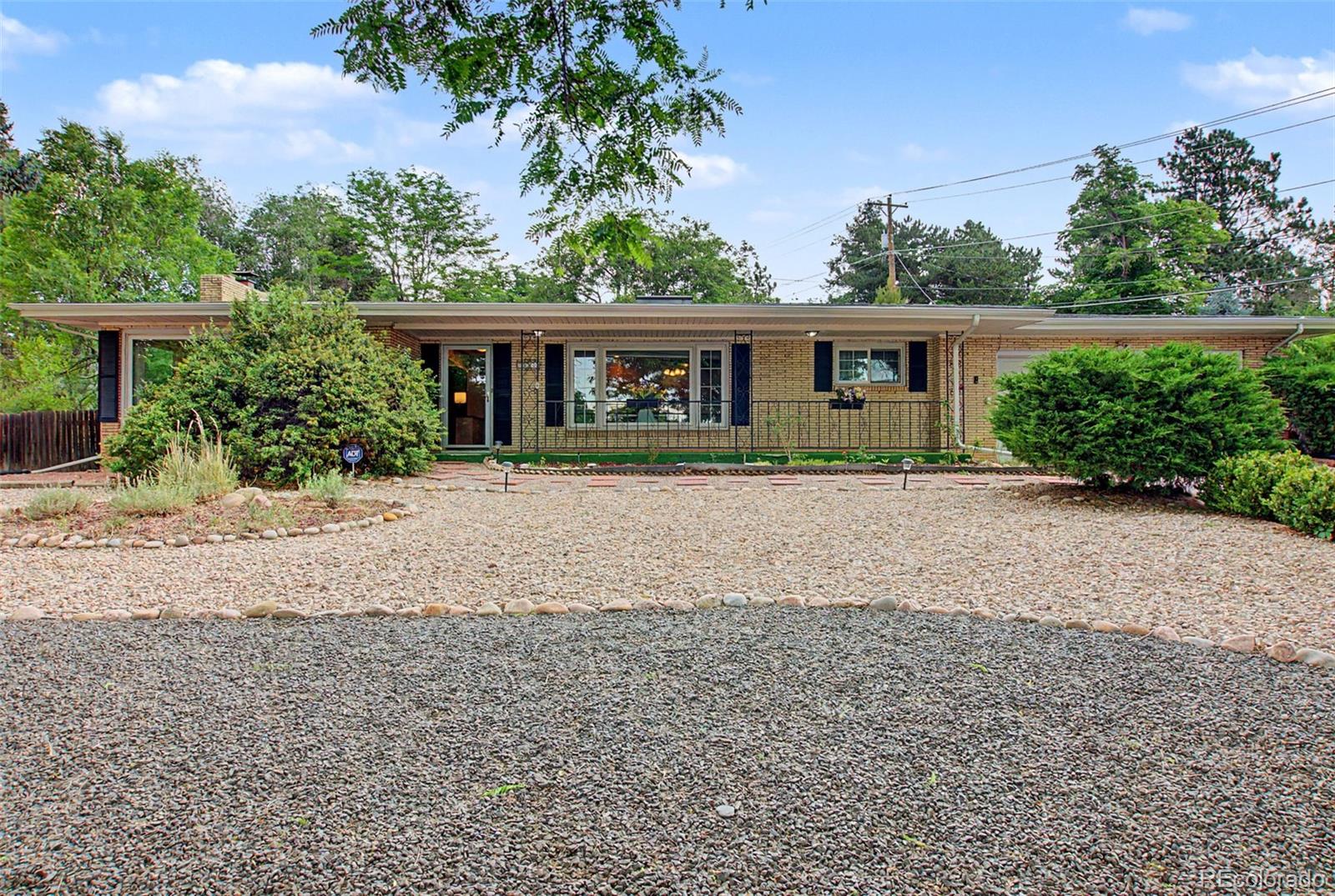1118 Acacia Drive