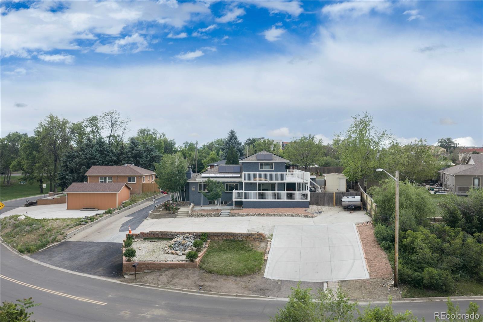 5425 Columbine Lane