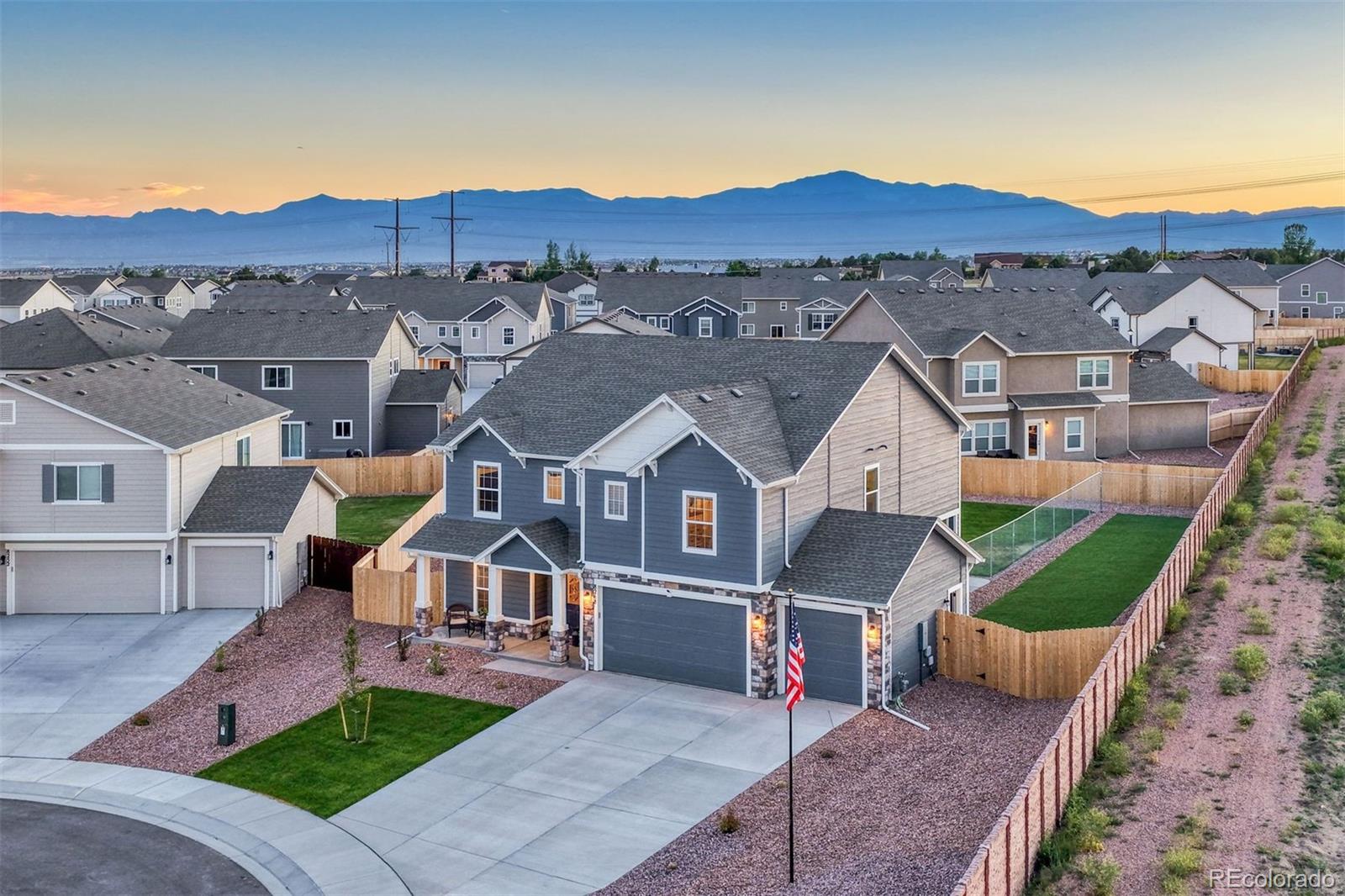 8268 Sophia Lane