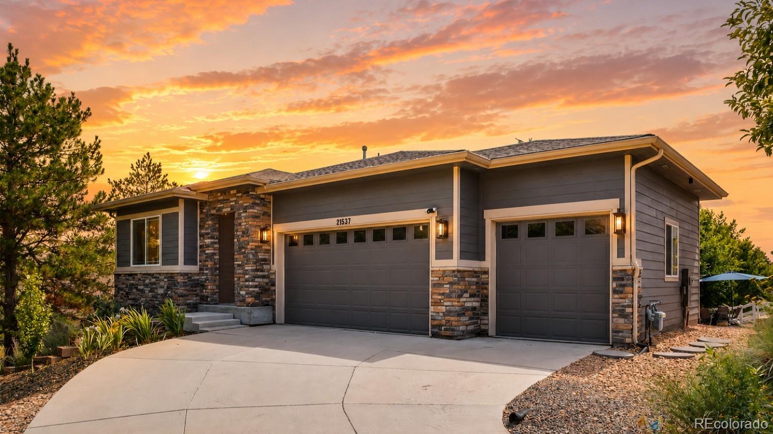21537 E Smoky Hill Road