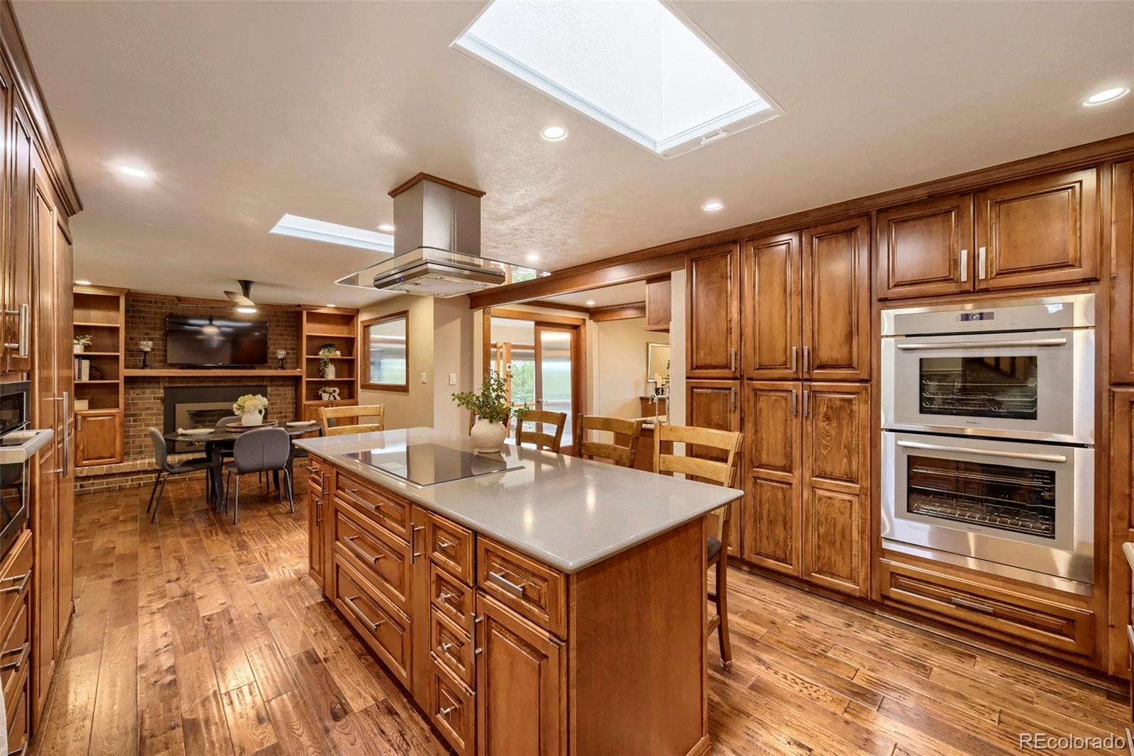 8107 W 71st Place