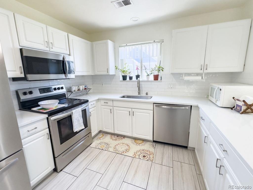 19163 E Wyoming Drive Unit 105