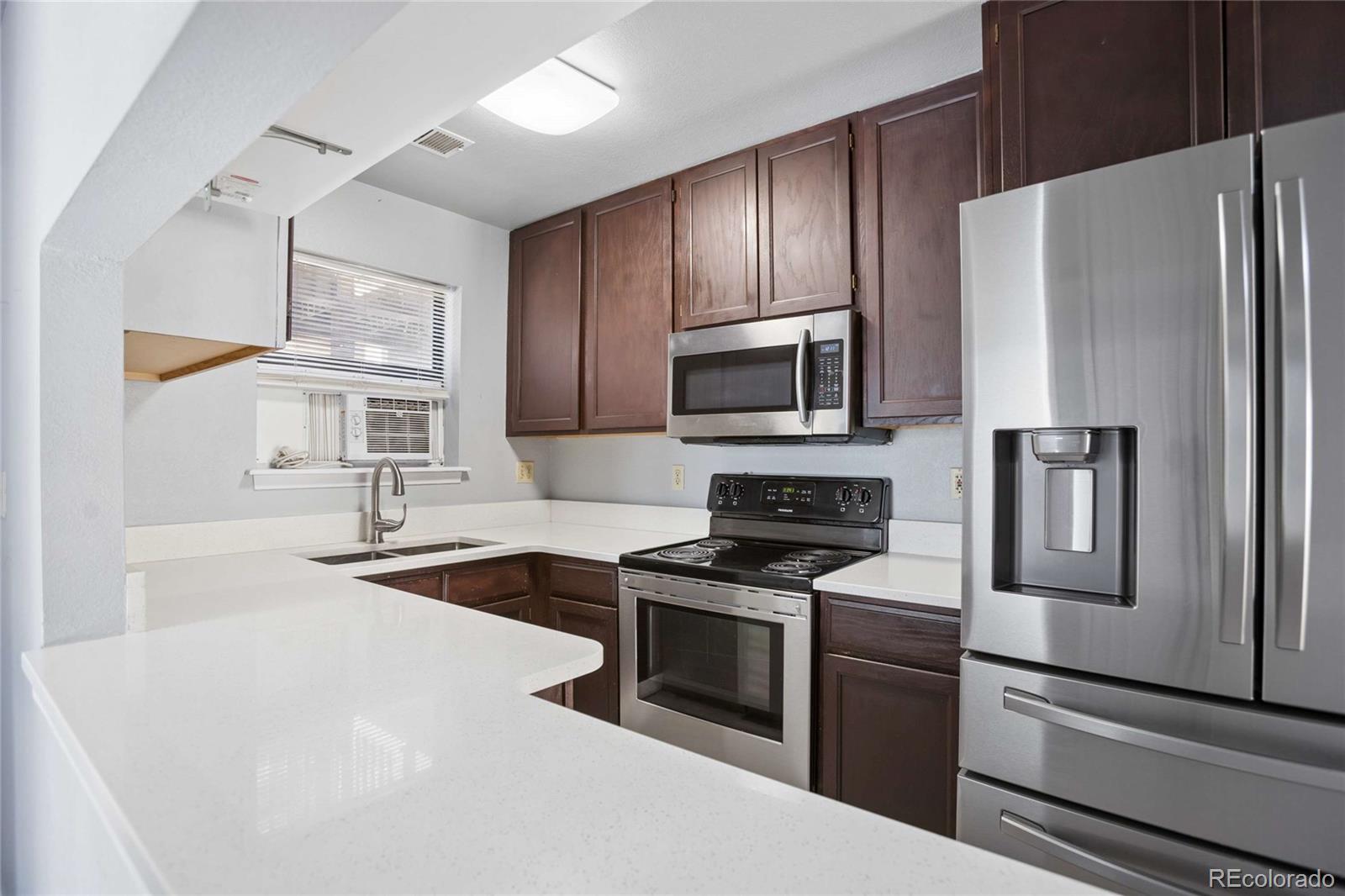 225 E 8th Avenue Unit F6