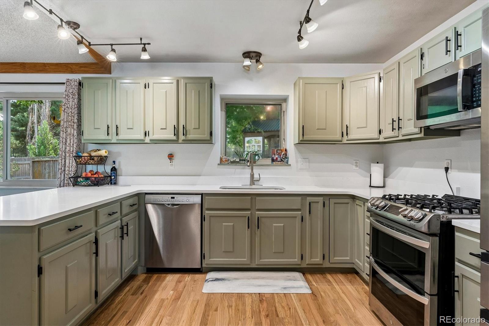 3825 Wesley Court