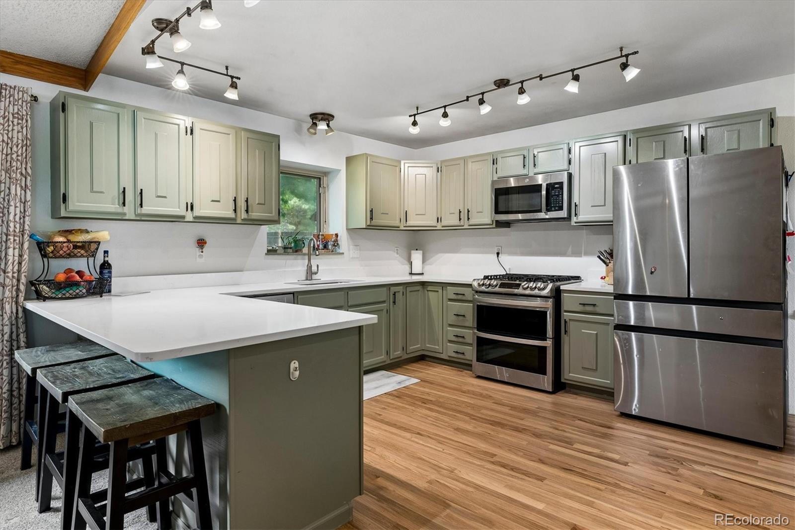 3825 Wesley Court