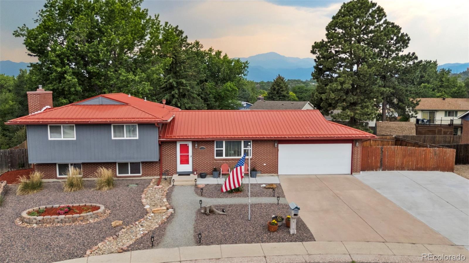 2110 Greenwich Circle