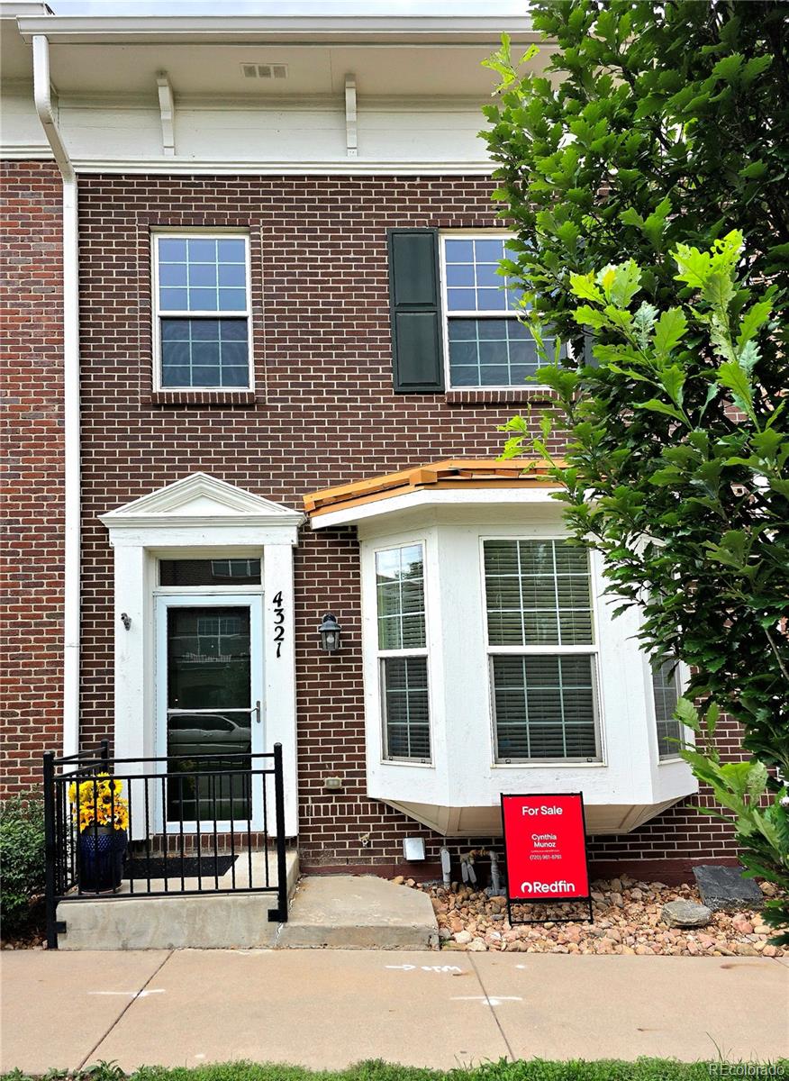 4321 W 118th Place