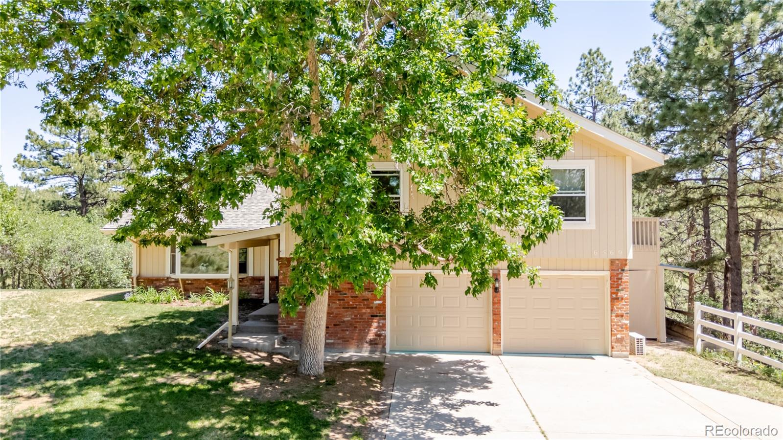 6569 S Trailway Circle