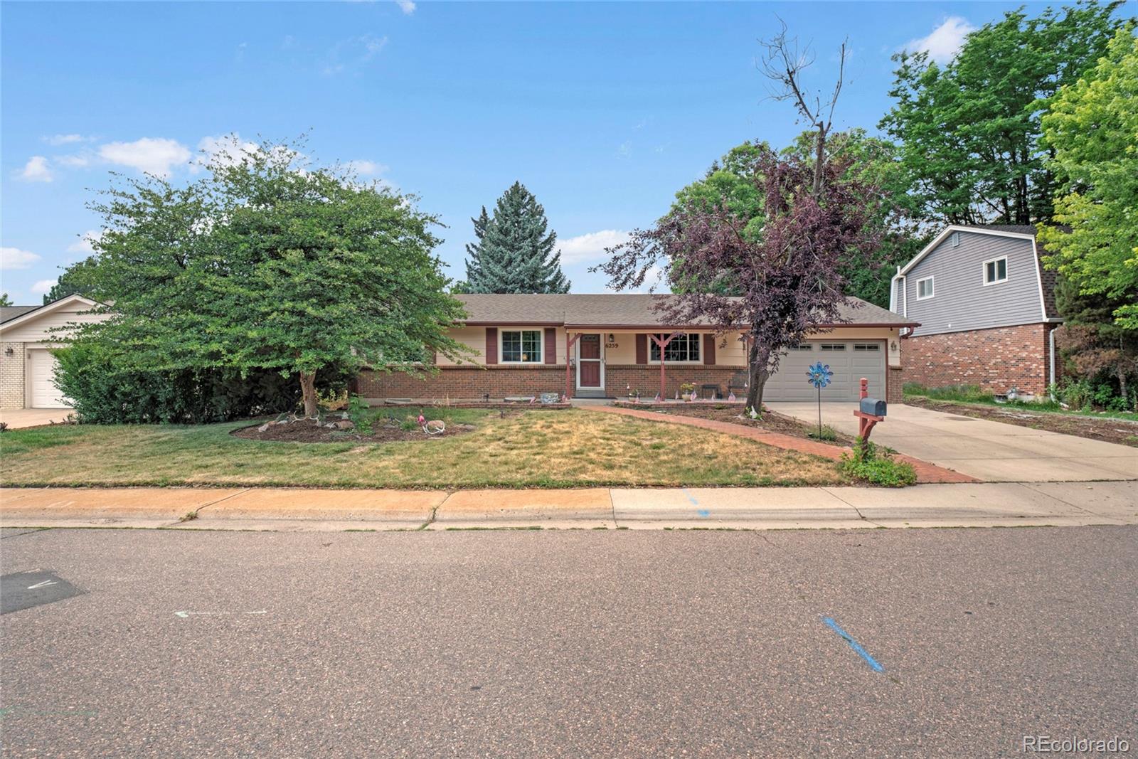 6259 S Fenton Court