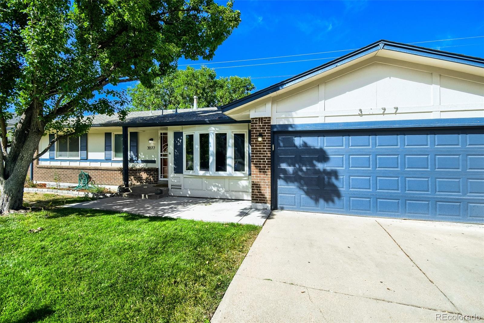 3077 S Rosemary Street