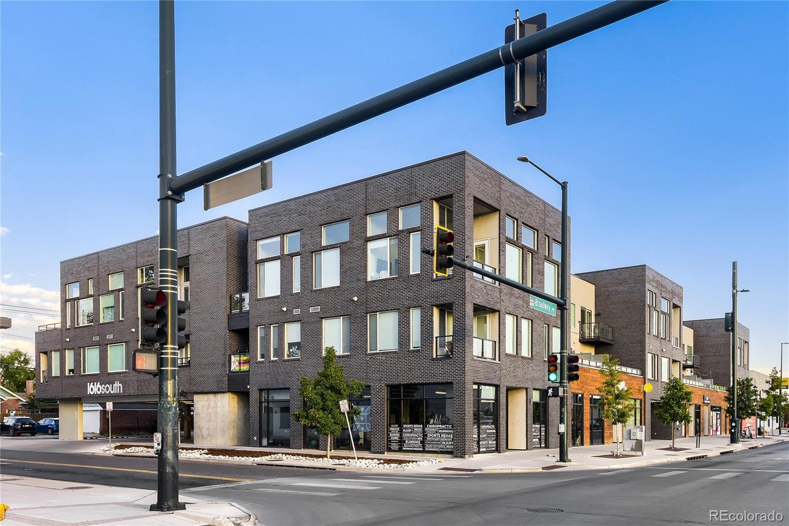1616 S Broadway Unit 202