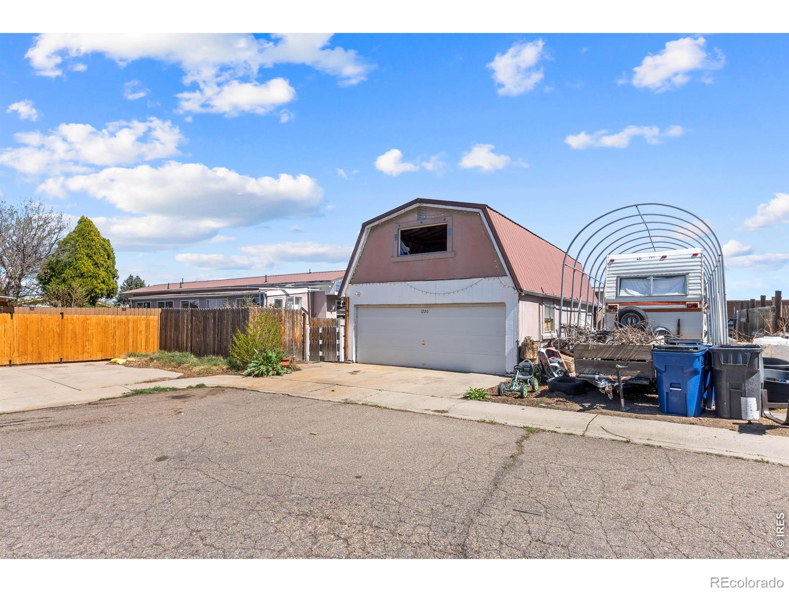1220 Mackay Court
