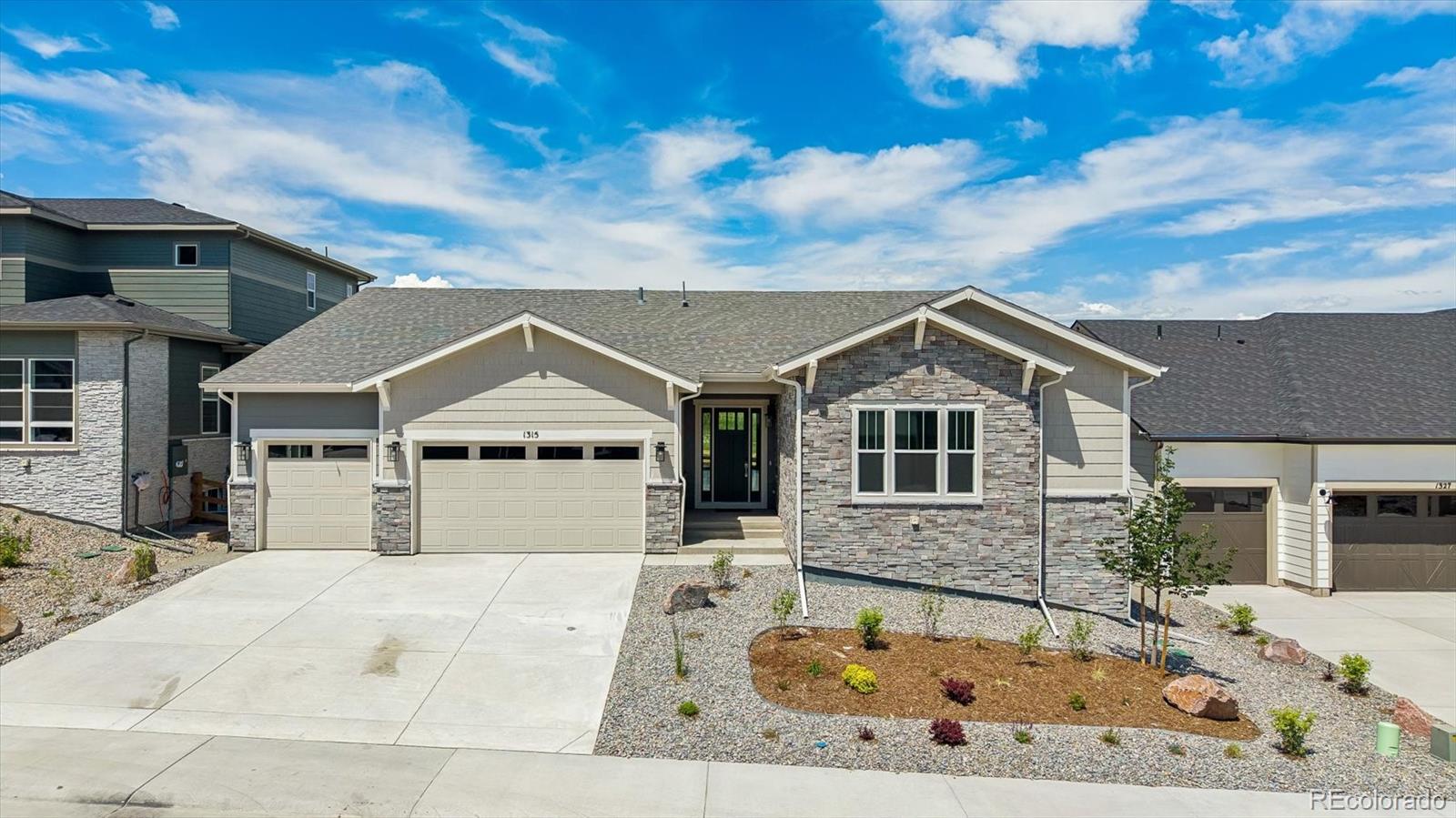 1315 Oleander Street