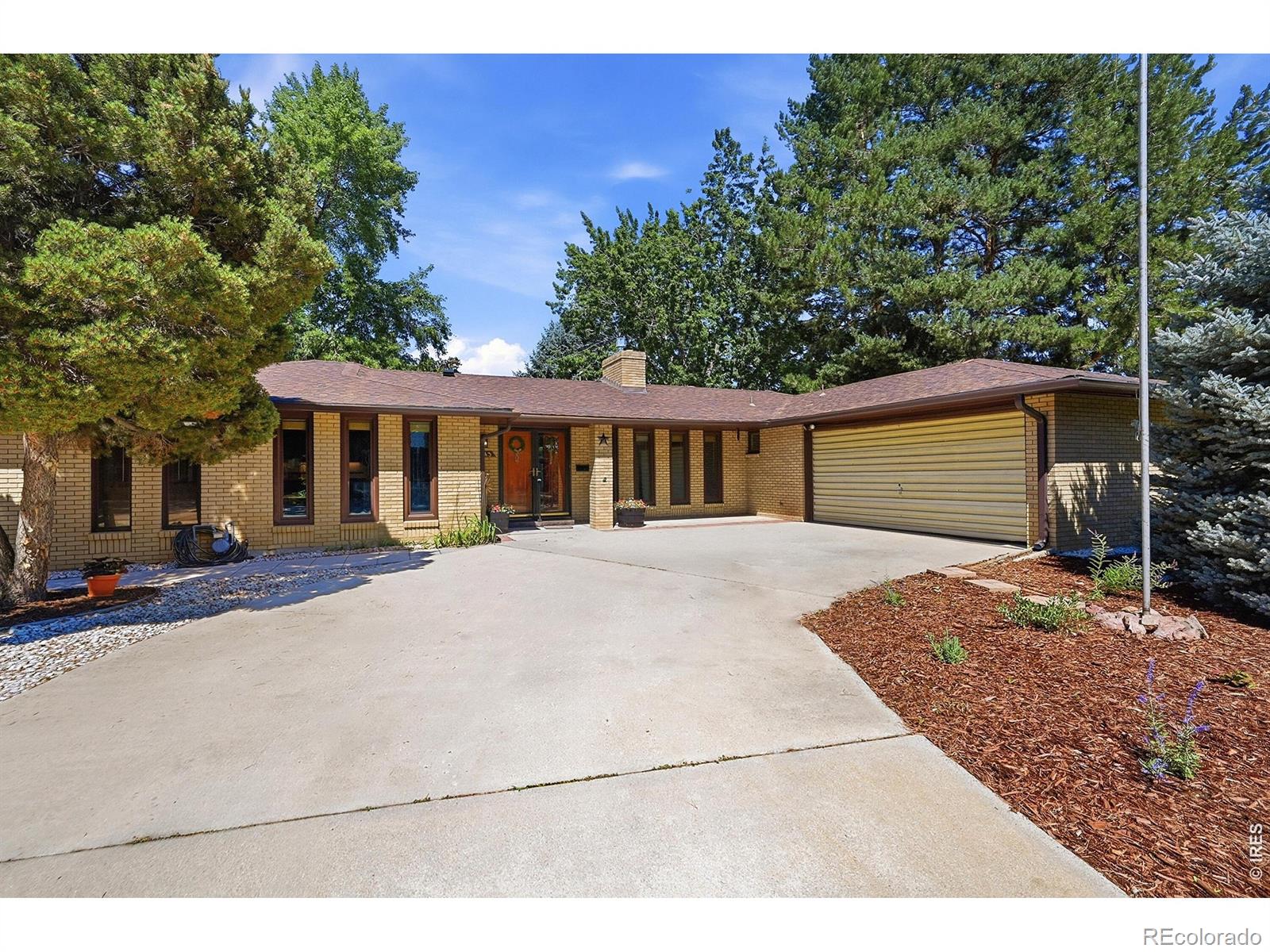 1843 Jewel Drive