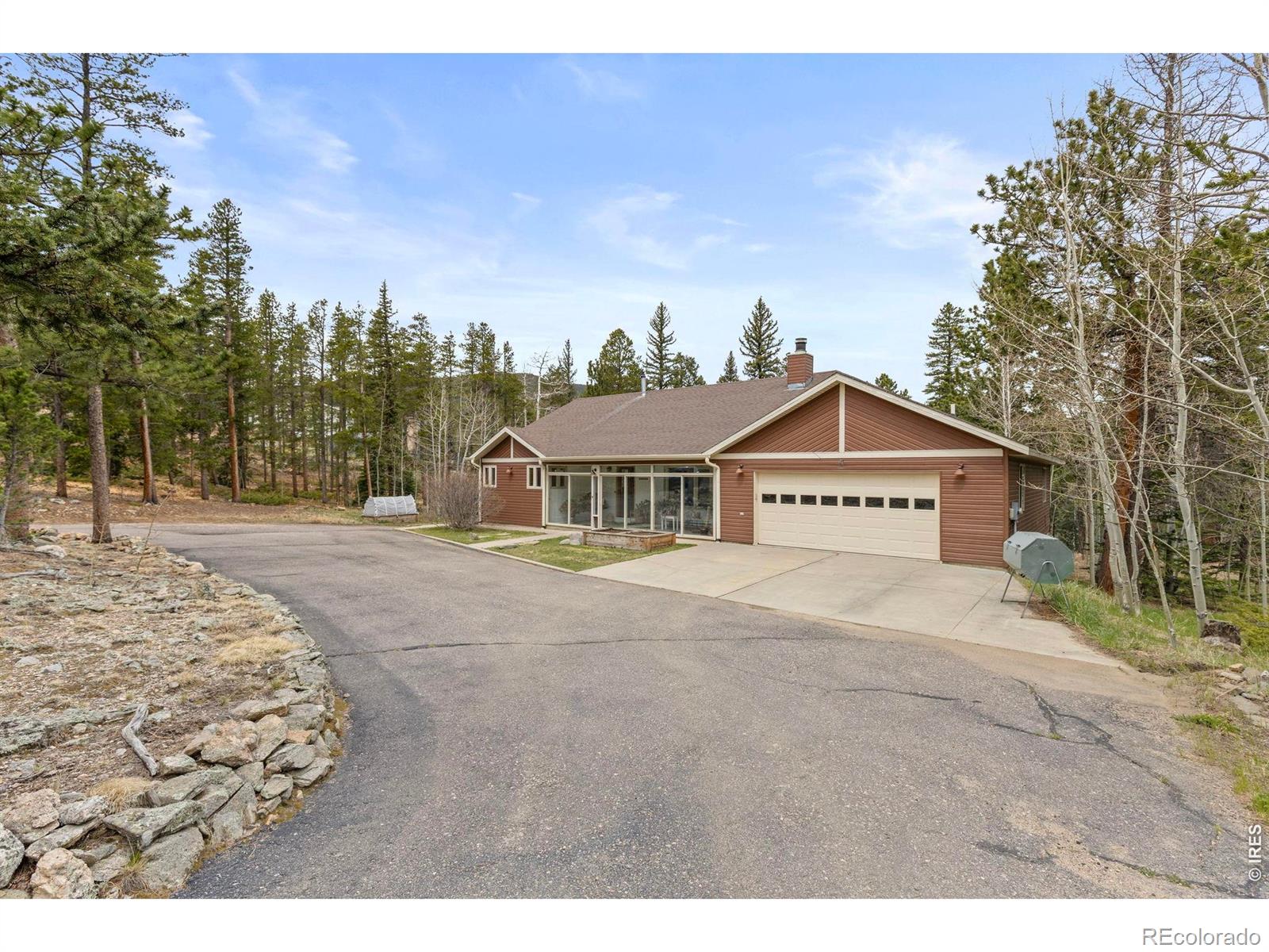 805 Lodge Pole Drive