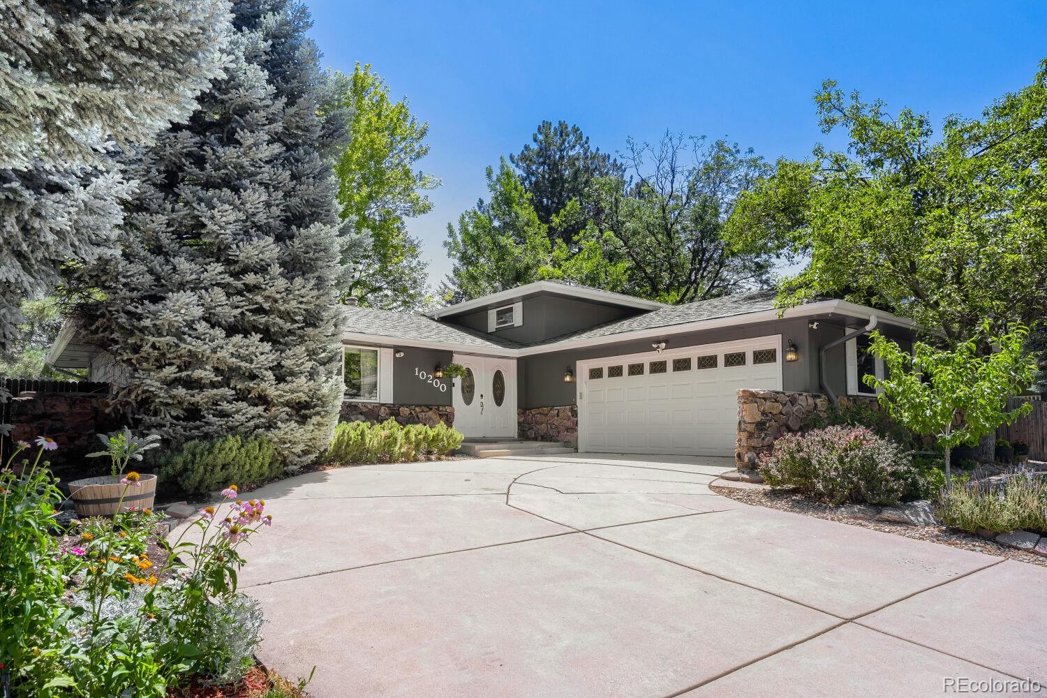 10200 Zenobia Circle