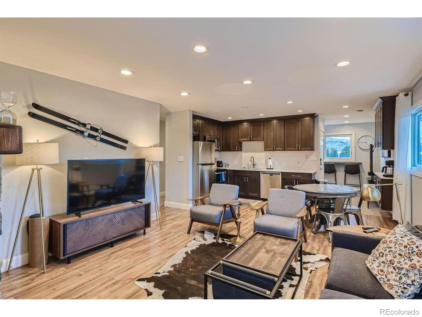 216 Pitkin Street Unit 6