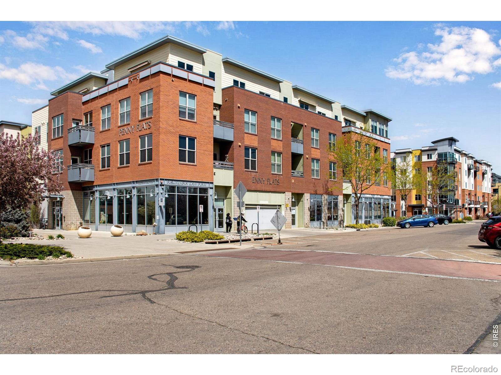 204 Maple Street Unit 208