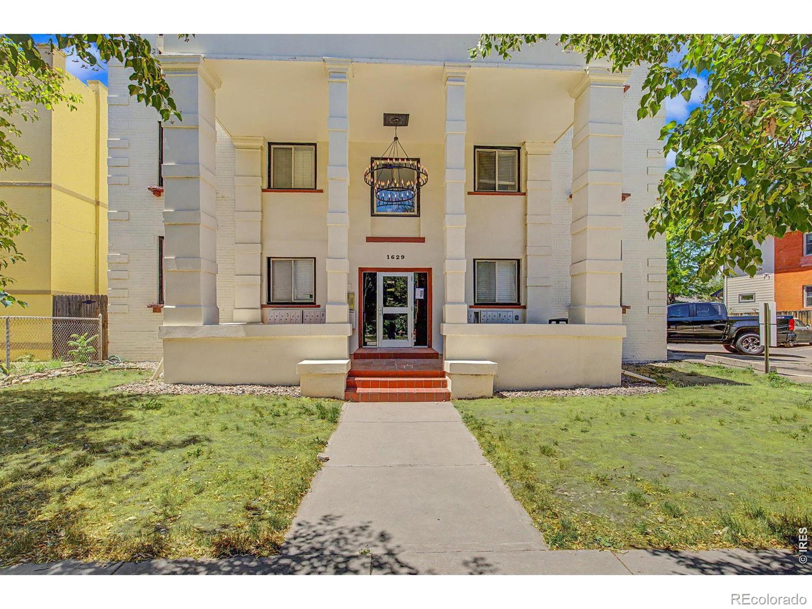 1629 N Clarkson Street Unit 11