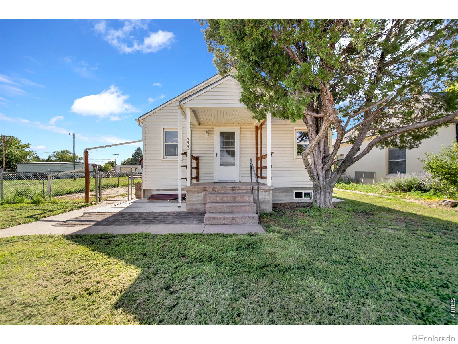 333 Cedar Avenue