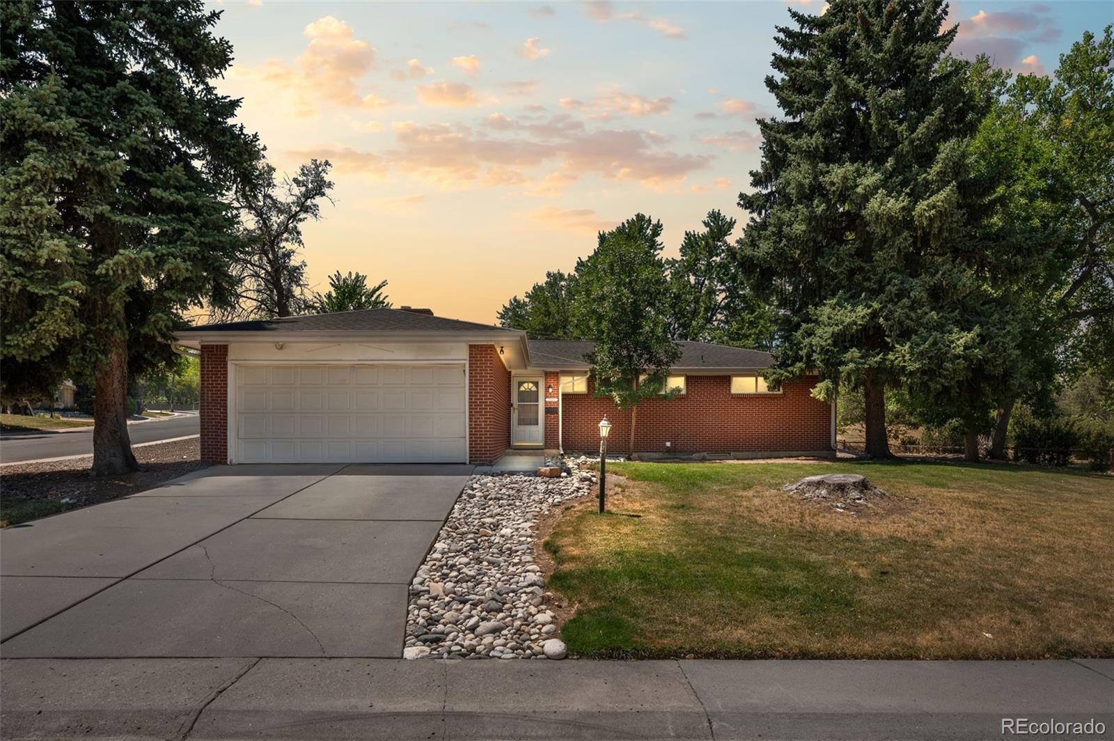 2896 E Euclid Place