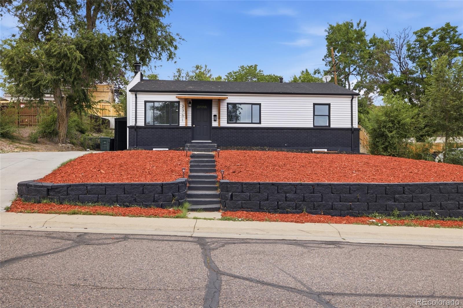 2731 Roosevelt Avenue