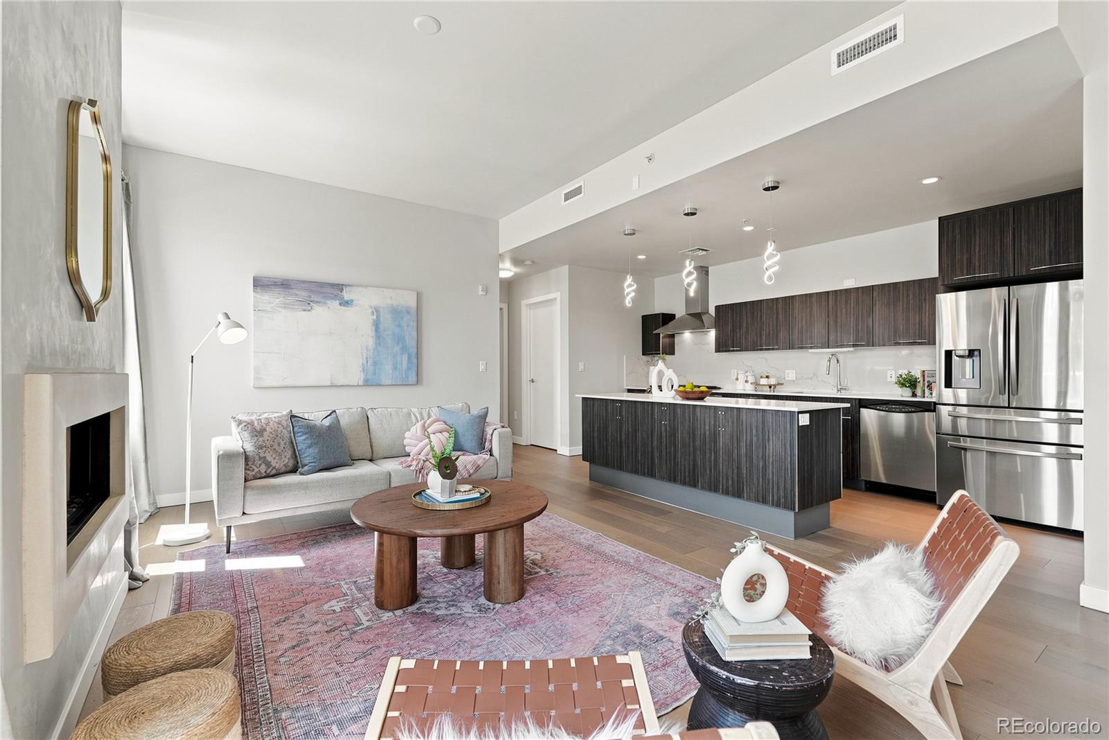 410 Acoma Street Unit 211