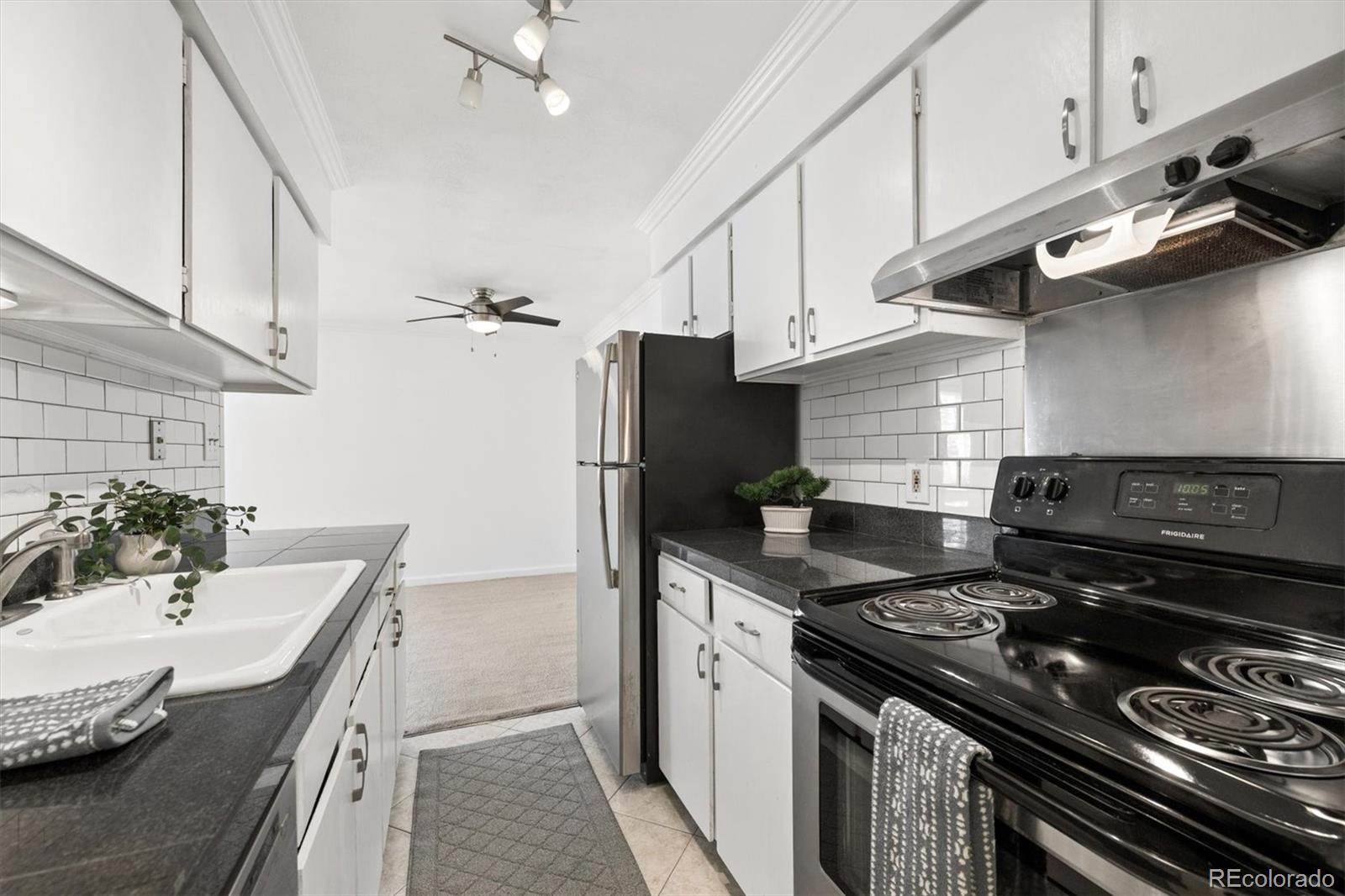 7665 E quincy Avenue Unit 204