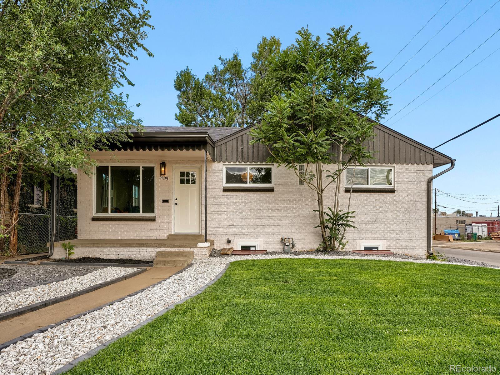 3699 Grape Street
