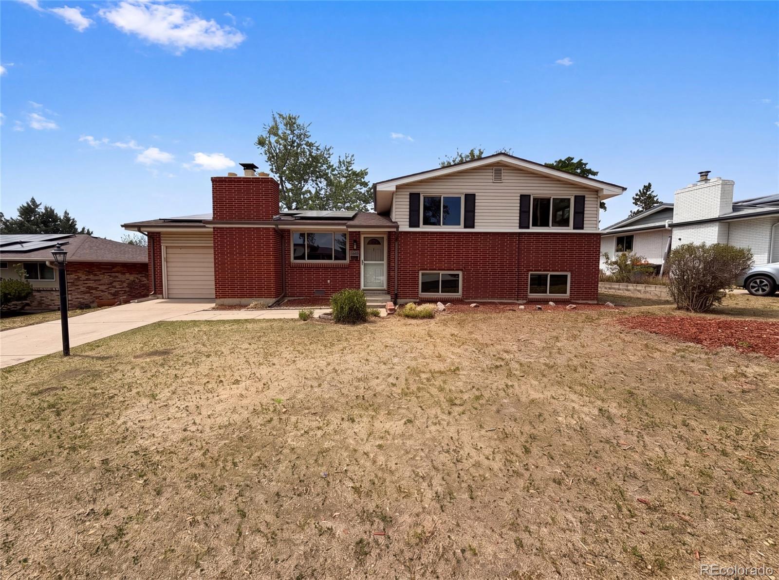 885 W 7th Avenue Drive