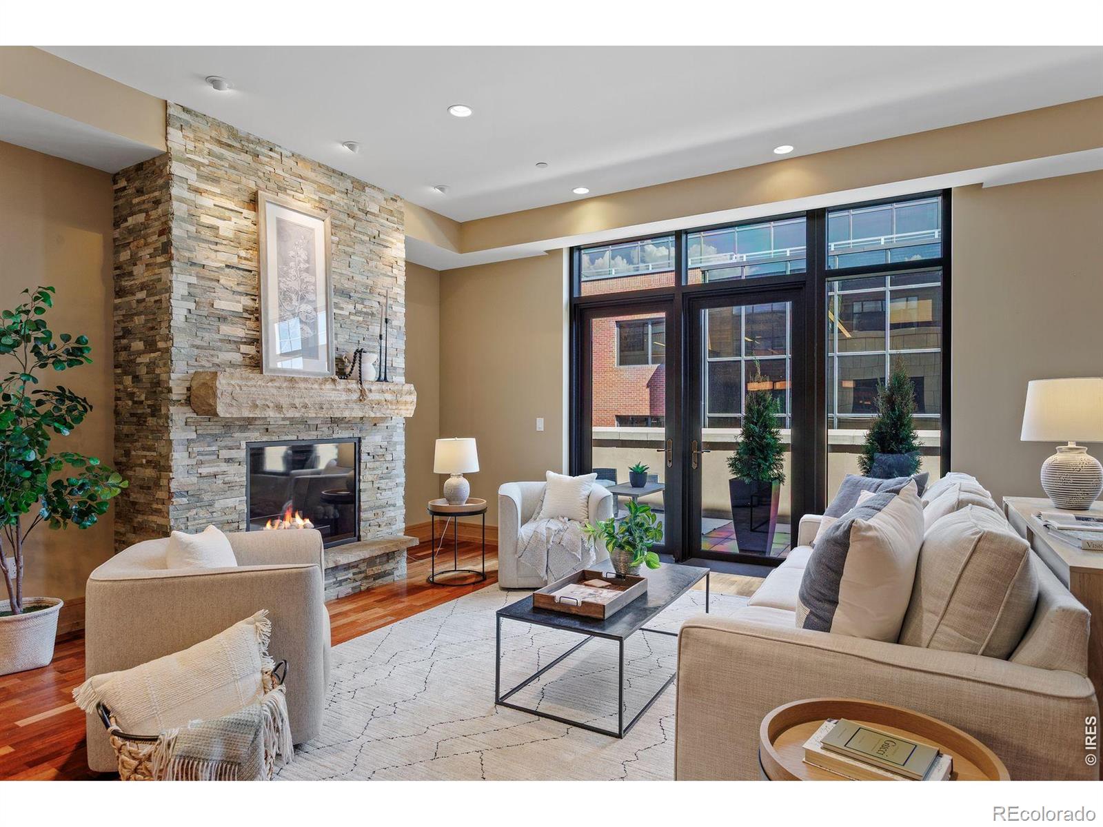 1077 Canyon Boulevard Unit 305