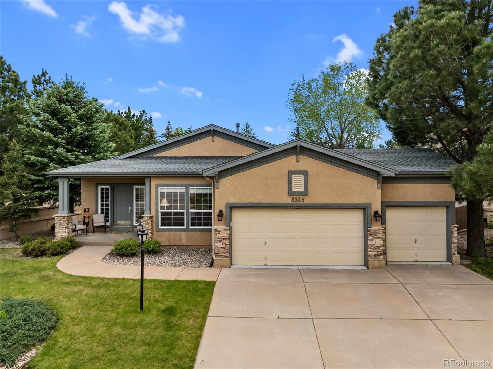 3385 Hollycrest Drive