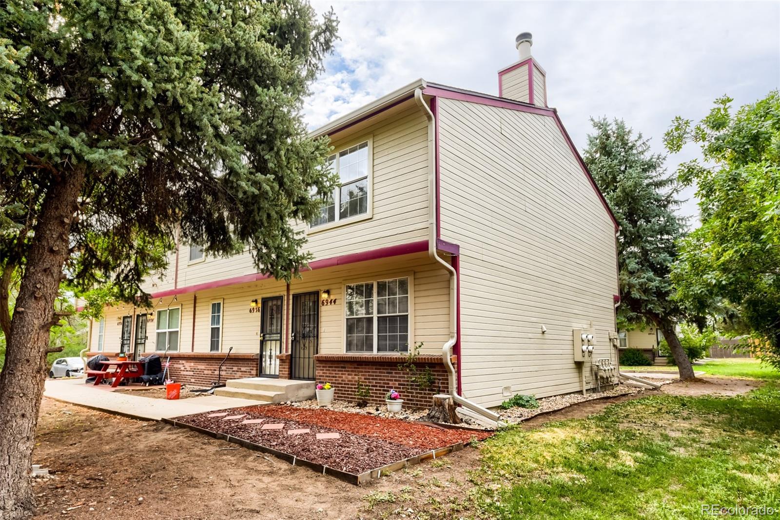 6944 W Mississippi Avenue