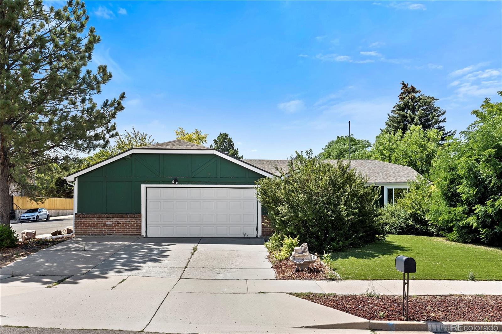 11000 W Powers Avenue