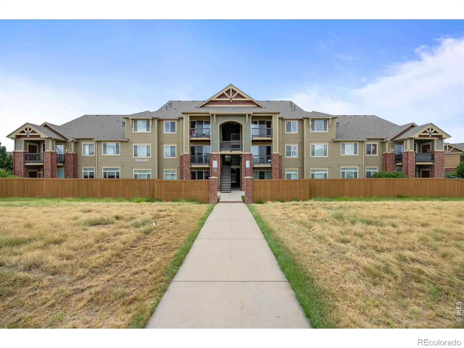 2445 Windrow Drive Unit B303