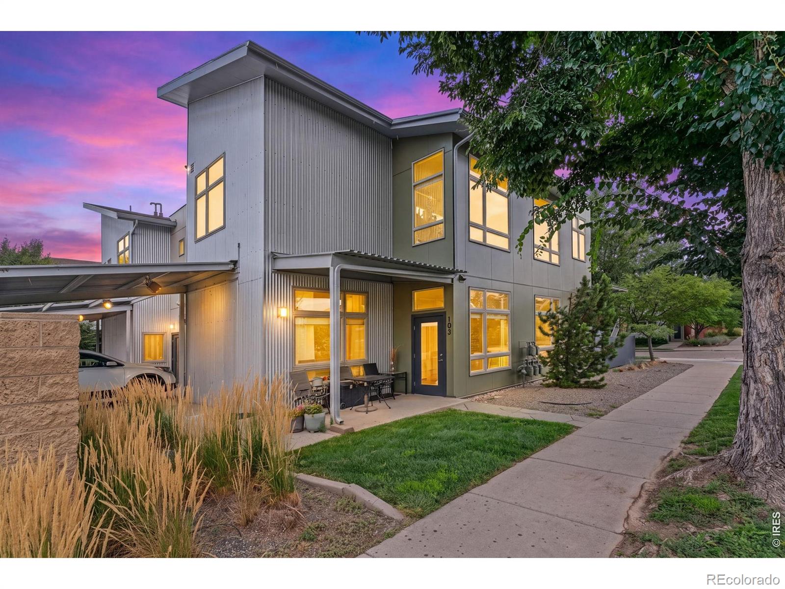 826 Blondel Street Unit 103