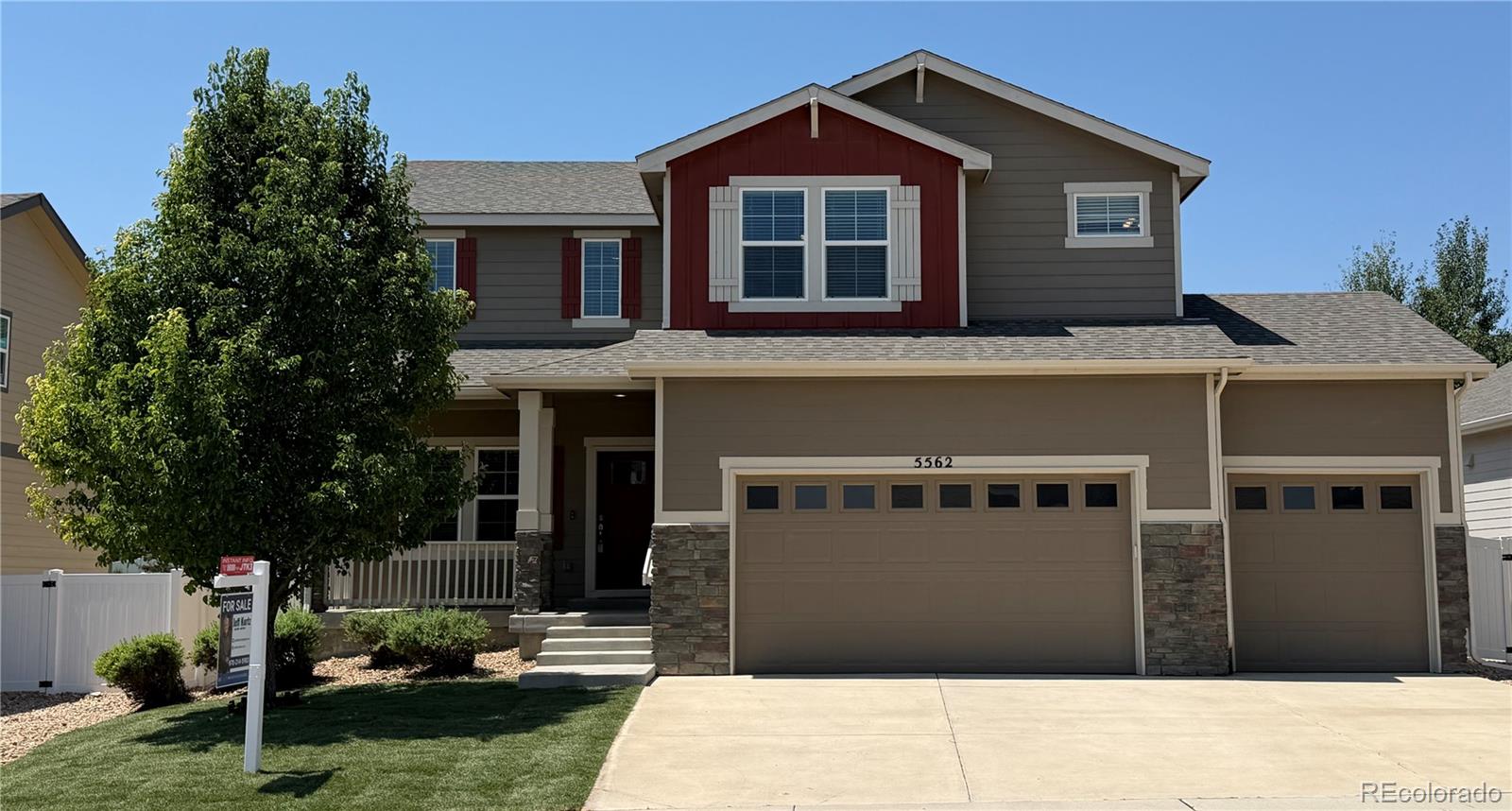 5562 Clarence Drive
