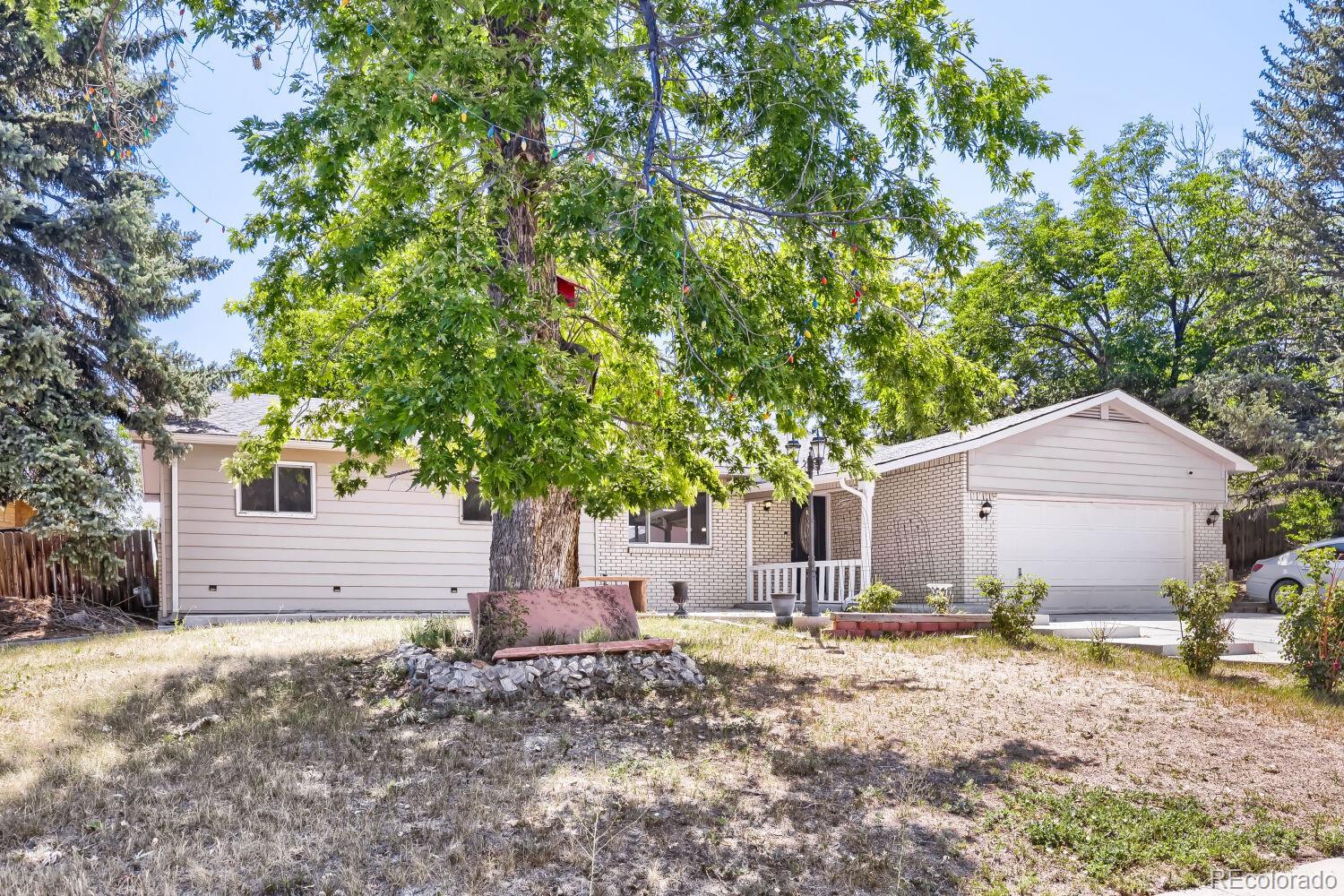 11046 Livingston Drive