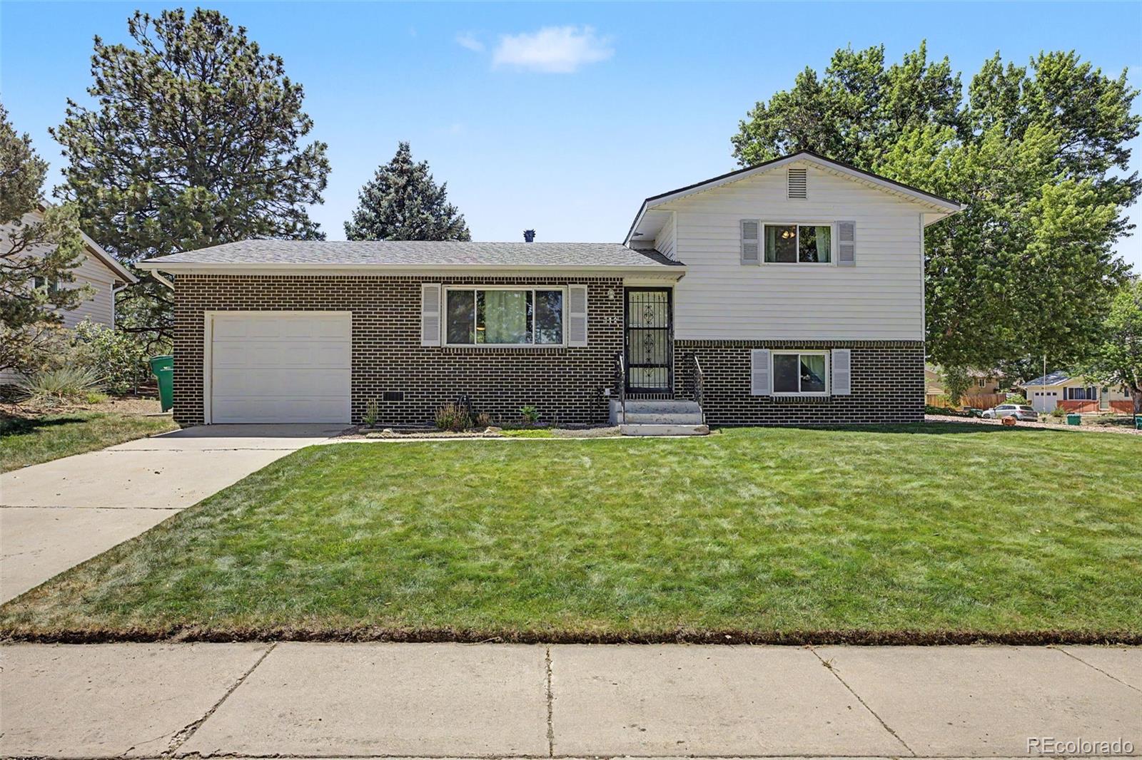 712 Lansing Drive
