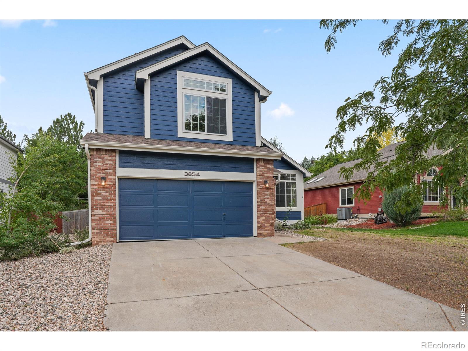 3854 Foothills Drive