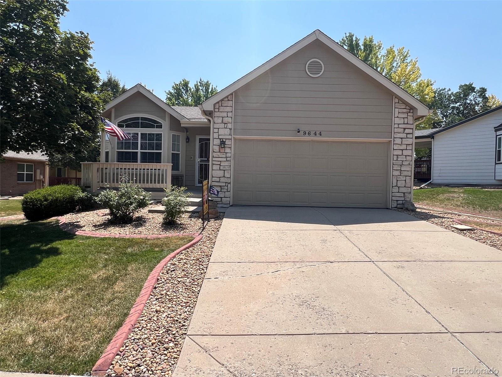 9644 W Euclid Drive