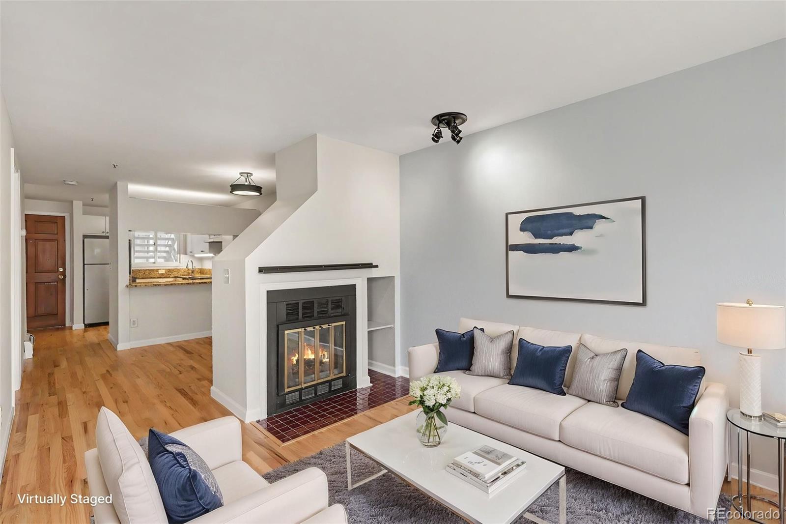 2201 Pearl Street Unit 103