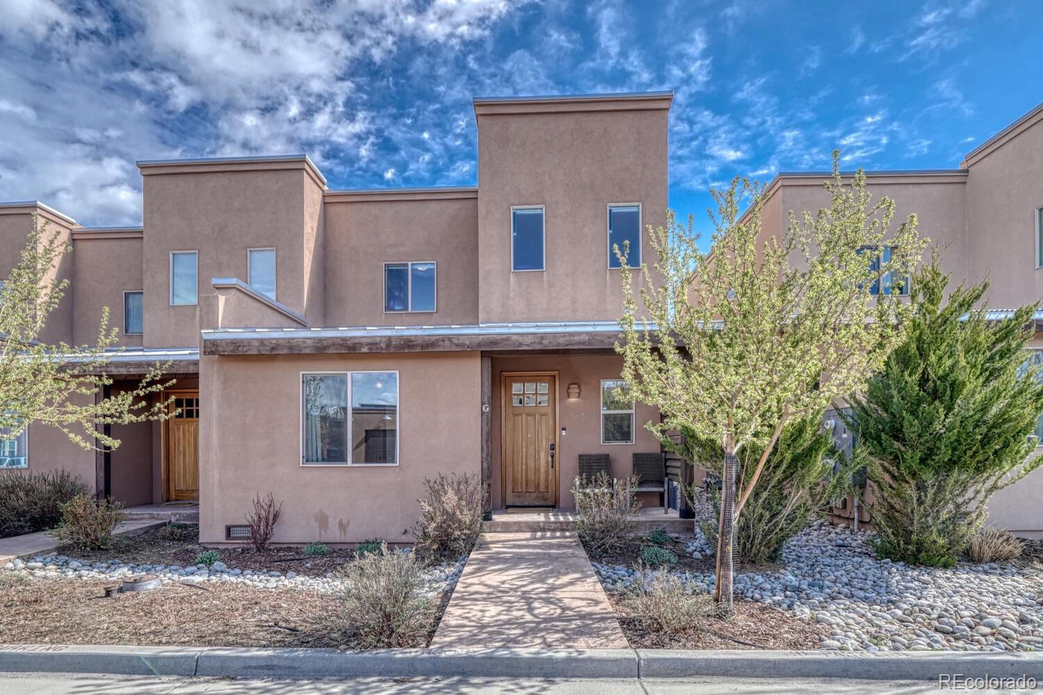 402 E Sackett Avenue Unit G