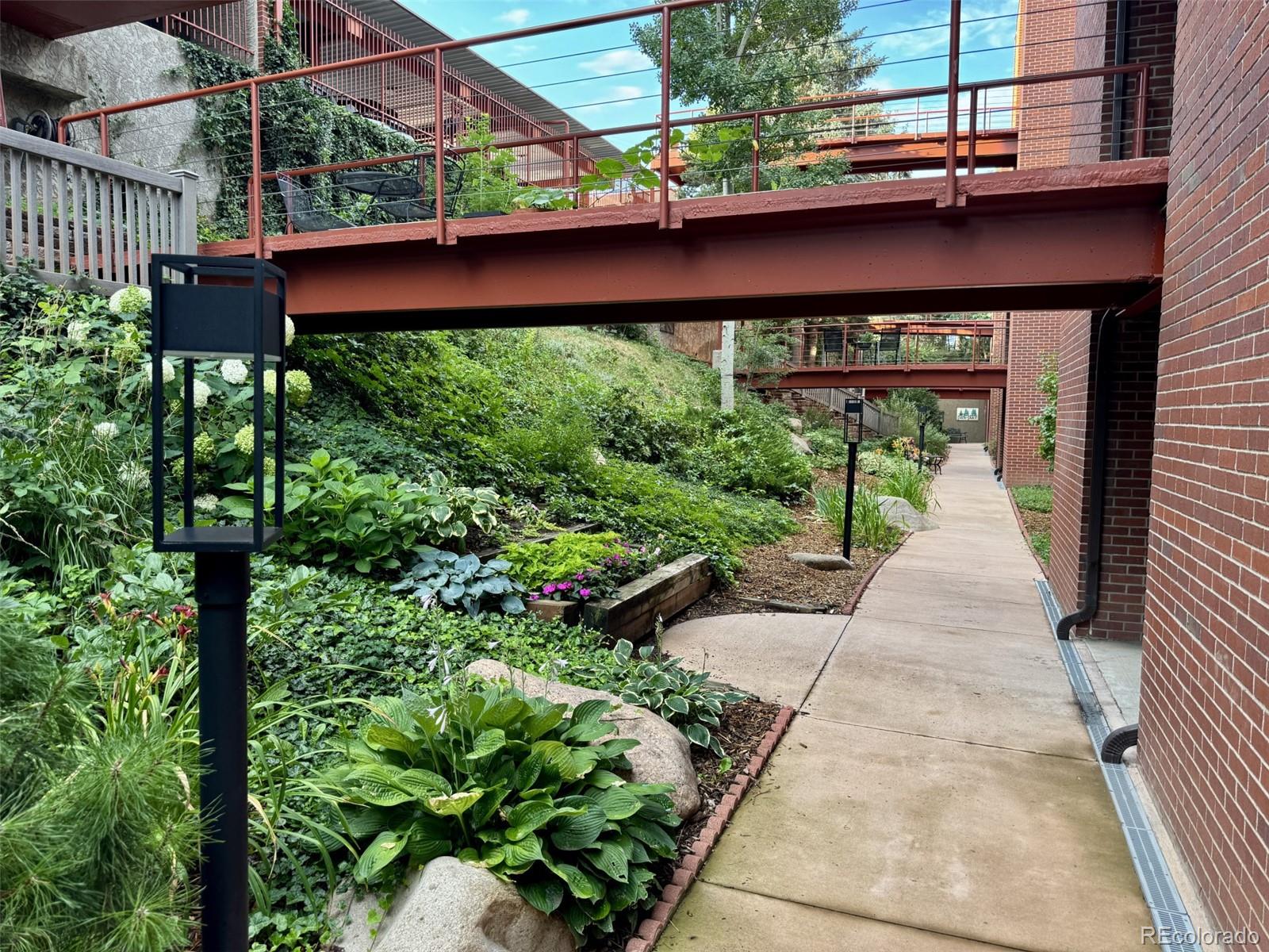 51 W Boulder Street
