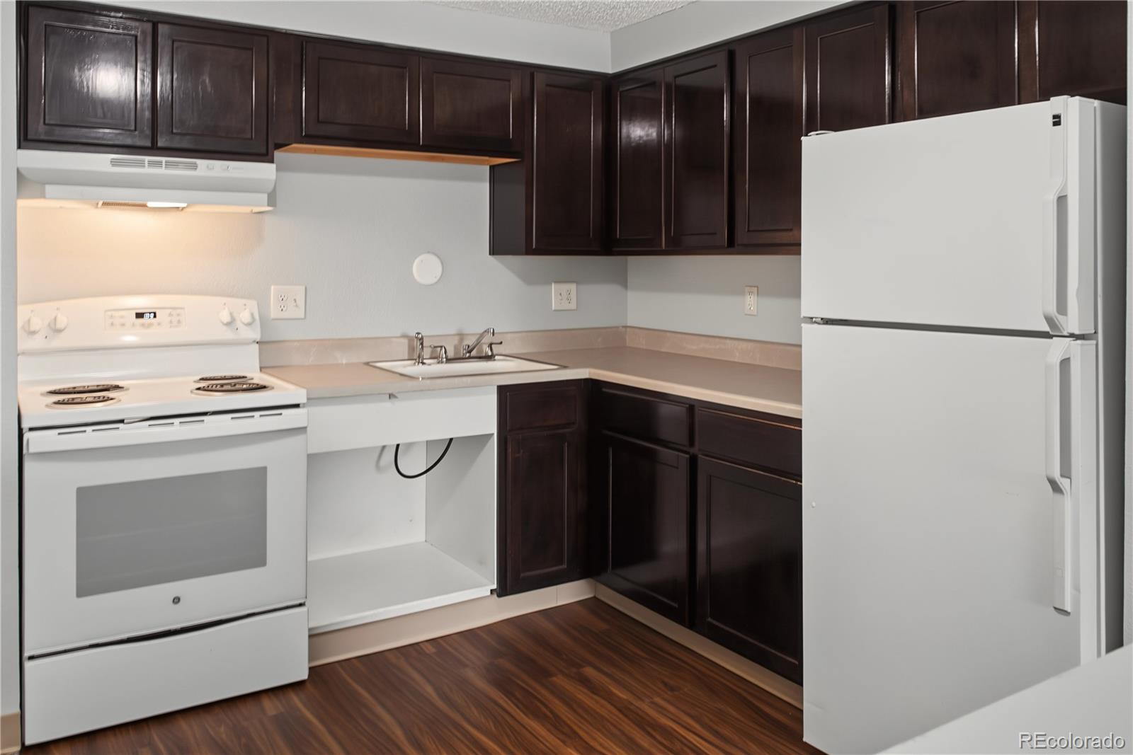 8828 E Florida Avenue Unit 17