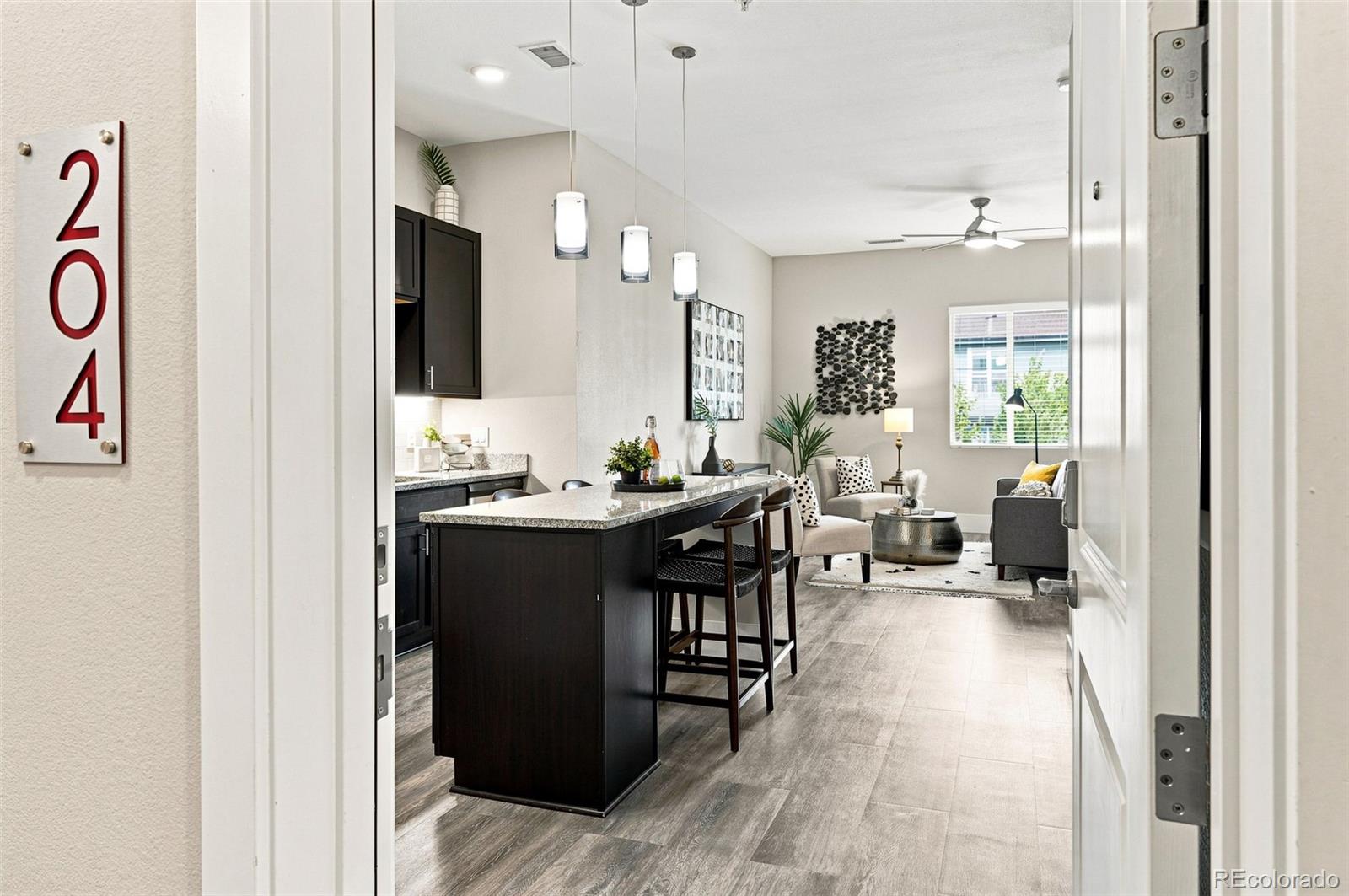 615 24th Street Unit 204
