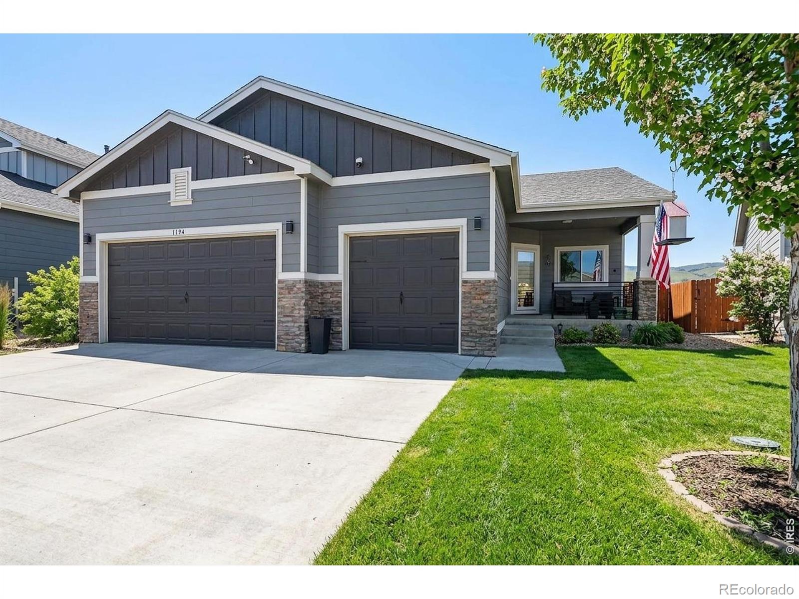 1194 Sunrise Circle
