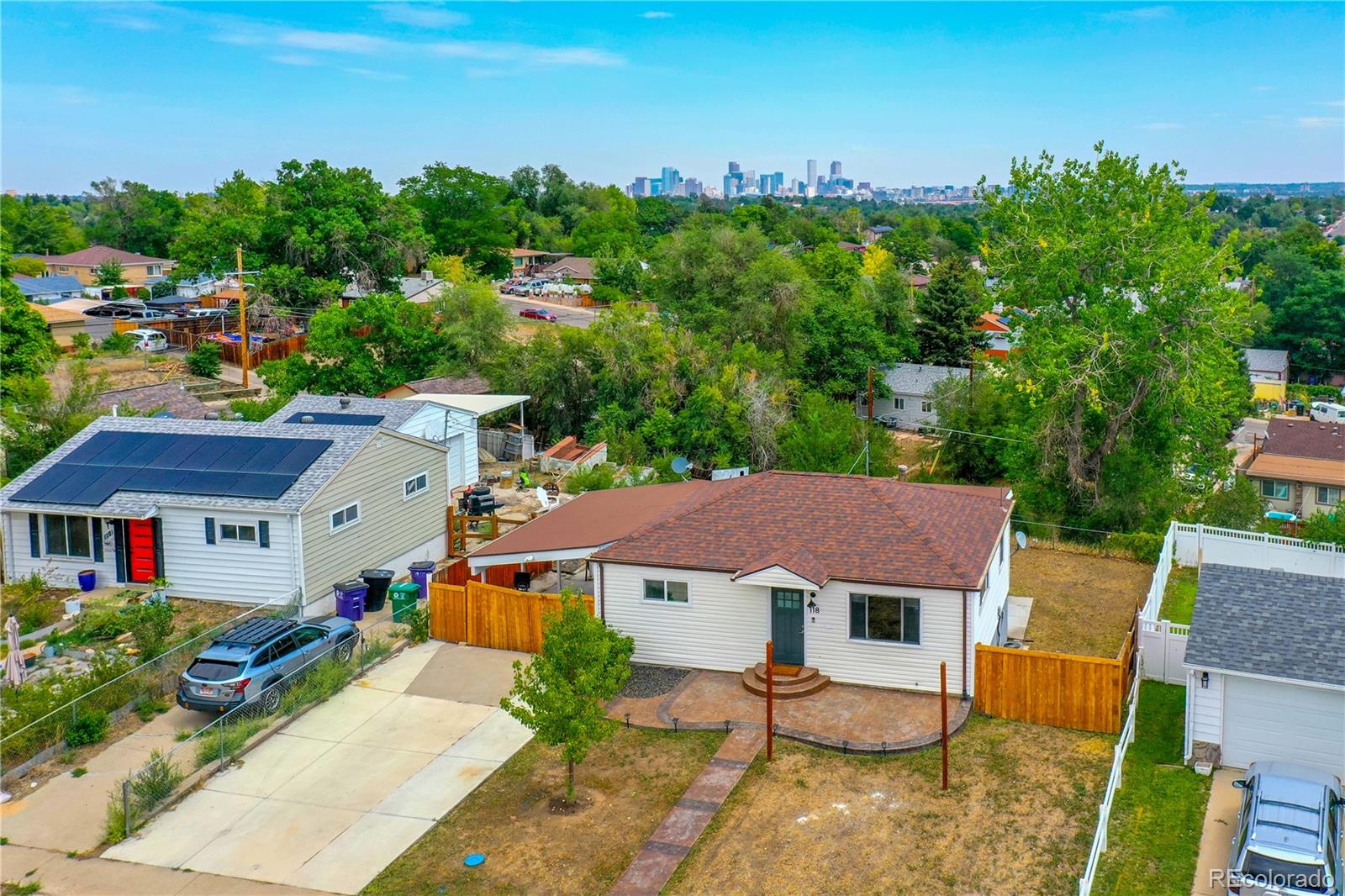 118 S Yates Way
